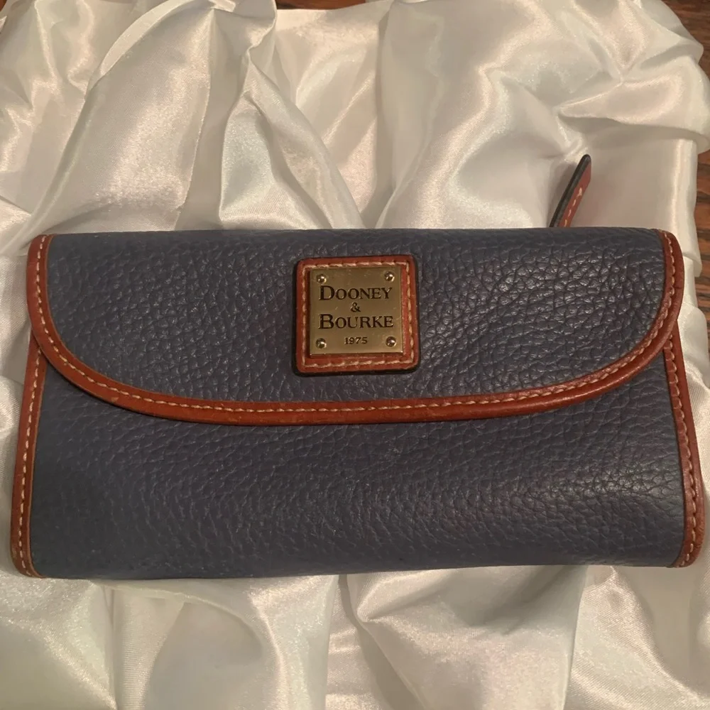 DOONEY & BOURKE AUTHENTIC SLATE BLUE WALLET - Picture 1 of 11